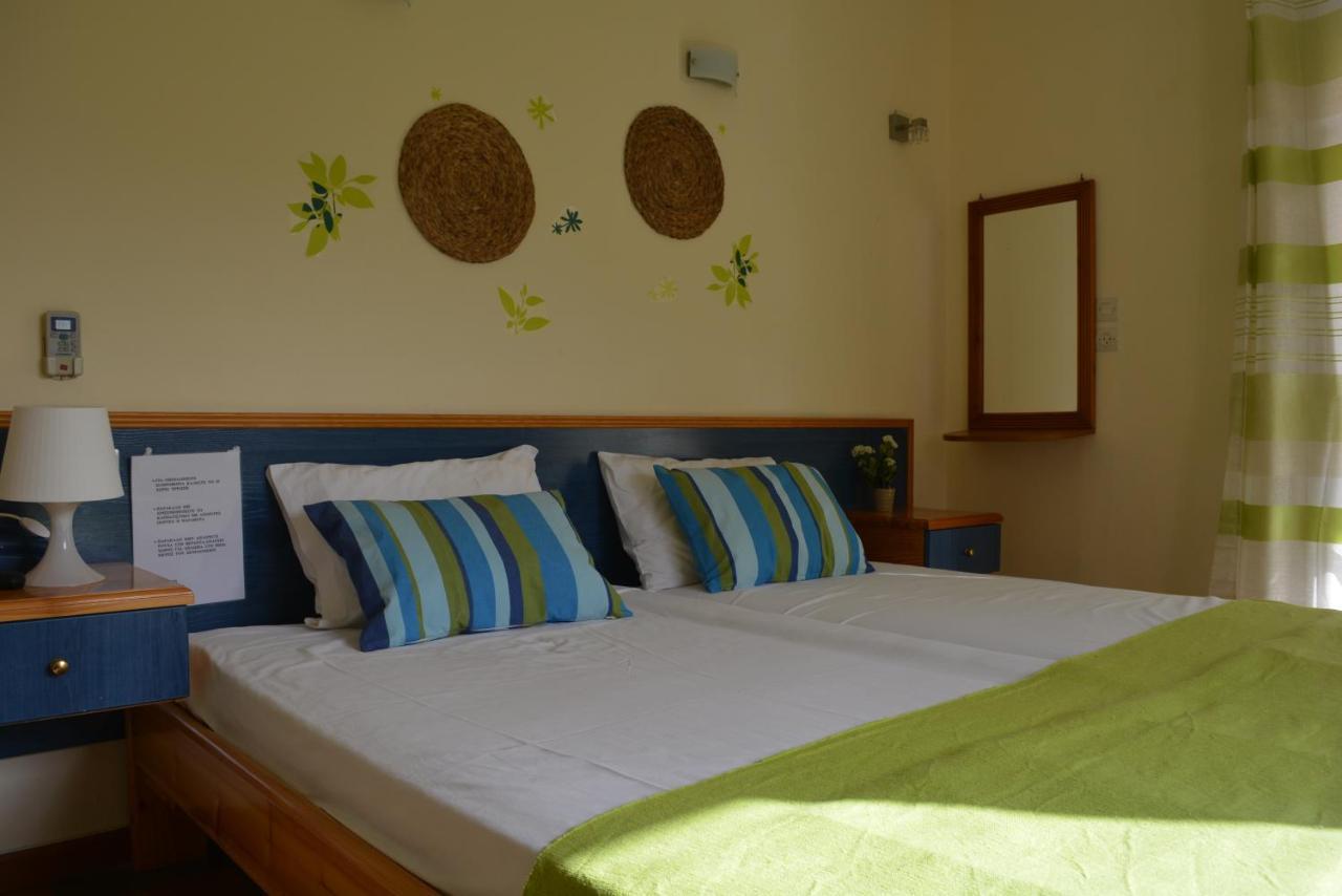 Dimitra Hotel Kamena Vourla Esterno foto